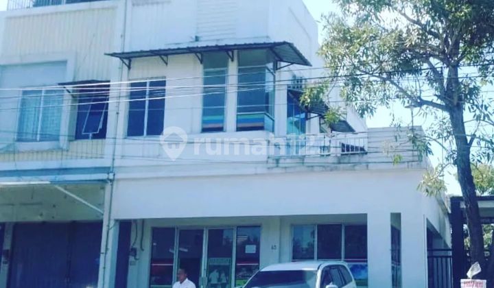 Ruko 2 dan Setengah Lantai sm 2