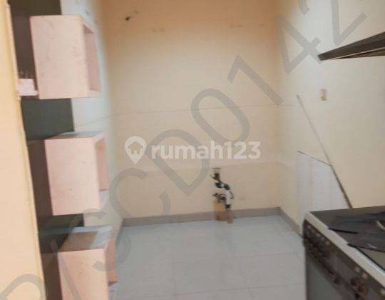 RUMAH 2 LANTAI TERAWAT, SIAP HUNI DI PIK 1 2