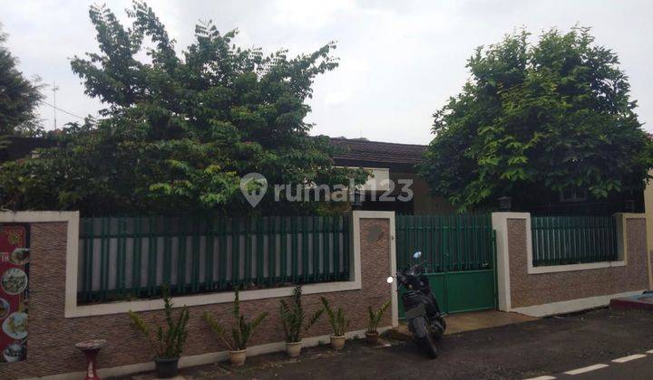 Rumah Luas di Komplek Elit Cempaka Putih Jakarta Pusat 1