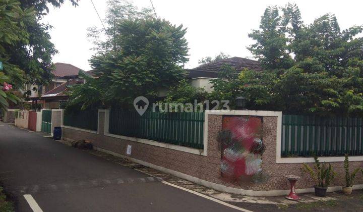 Rumah Luas di Komplek Elit Cempaka Putih Jakarta Pusat 2