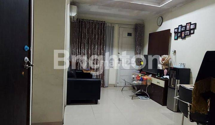 RUMAH TINGGAL SIAP HUNI CUKUP EXCLUSIVE DAN MINIMALIS COCOK BUAT KELUARGA SEDANG DAN LOKASI SANGAT STRATEGIS SEKITAR KELAPA GADING 2