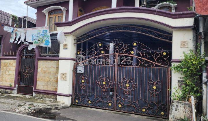 Rumah Ada Kolam Renang Di Duren Sawit, Jakarta Timur 1