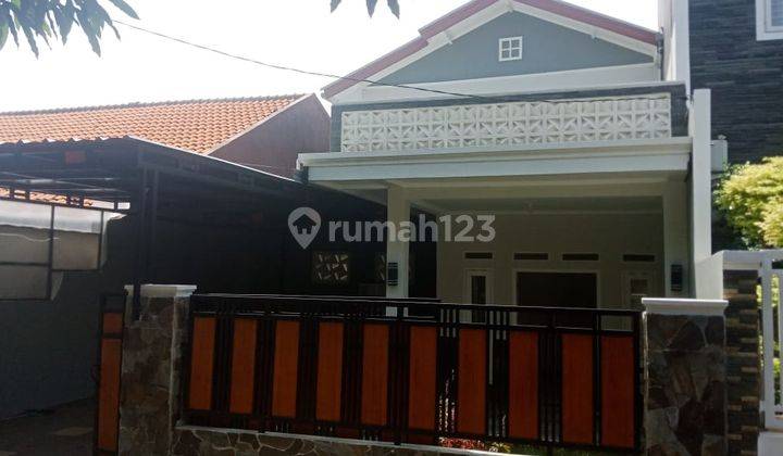 Rumah Di Komplek Jatiwaringin, Jakarta Timur 2