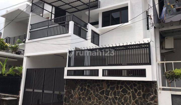 Rumah Minimalis Modern di Rawamangun, Jakarta Timur 1