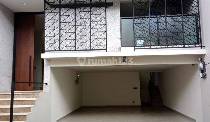 Rumah baru American Style di Kemang Barat, Jakarta Selatan 1