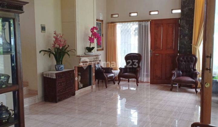 Vila / Rumah 2LT Villa Istana Bunga Parongpong 1