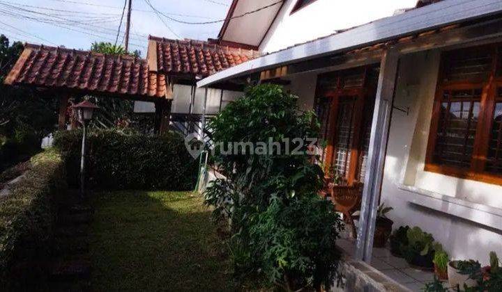 Rumah di Bukit Dago Selatan 3 Lantai SHM Bagus 1