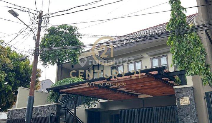 Rumah Cantik Di Kebayoran Baru Jakarta Selatan  Lokasi Strategis 1