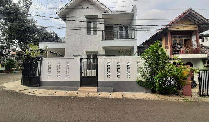 Rumah Hook Dalam Kompleks Pejaten Barat Full Security Akses Mudah 1