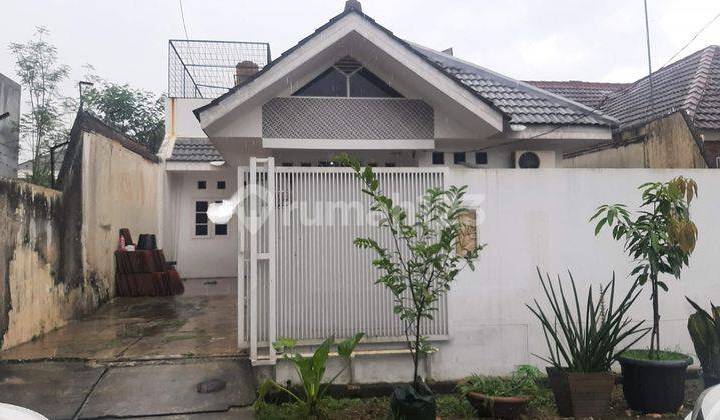 Rumah Luas Kamar Banyak Belakang Pasar Modern Griya Lokas Di Bsd Rumah Luas Kamar Banyak Belakang Pasar Modern Griya Lokas Di Bsd