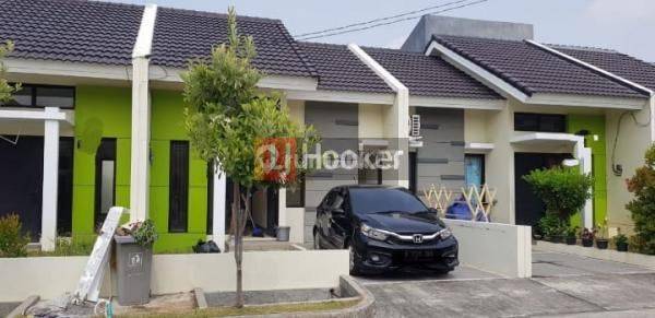 RUMAH DI CLUSTER DESCADA PERUMAHAN SEGARA CITY AREA BEKASI 1