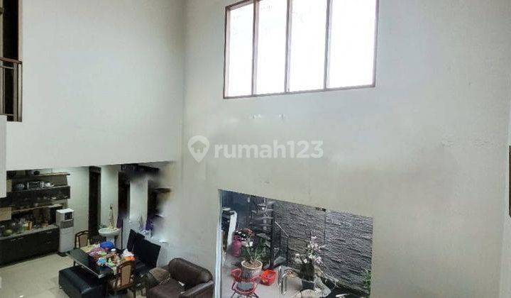 Rumah Semi Furnished di Batununggal, Bandung 2