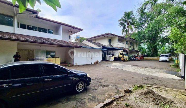 Jual Rumah Besar dan Fasilitas Playground, harga tanah  1