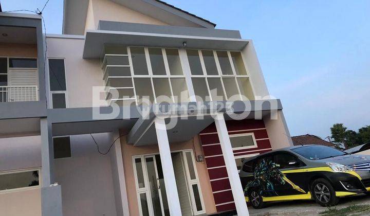 RUMAH MEWAH 2 LANTAI MODERN DI JOMBANG KOTA 2 UNIT SAJA 2