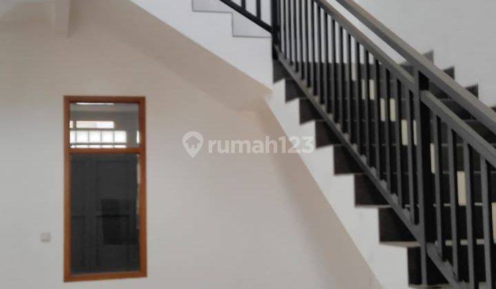 Di  Rumah Pasadena Bandung 2