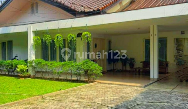 Dijual Cepat Kemang Rumah Asri Halaman Luas, Harga Nego 2
