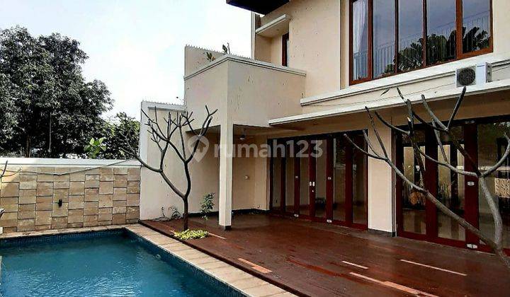 Bright and Luxurious house in quiet area of Cipete. Must See 1