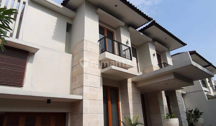 Rumah tropical modern baru di daerah Kemang. Siap Huni 2