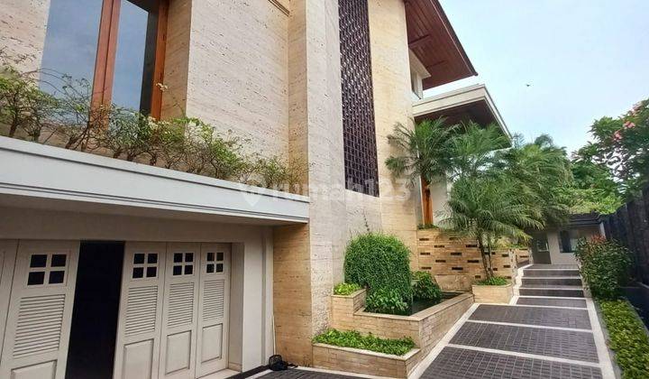 Rumah MODERN dan BARU di Pondok Indah. Garasi 10 Mobil 1