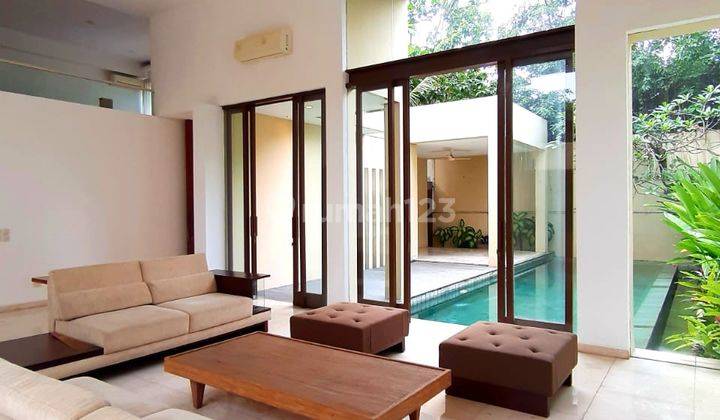 Balinese modern houses compound in Antasari area. Only 10 minutes from Simatupang tolroad 2