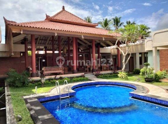 Villa Ubud Terdapat 3 Bangunan Rumah di Lingkungan Asri 2