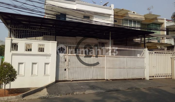 Rumah Hook Lokasi Strategis di Sunter S3002