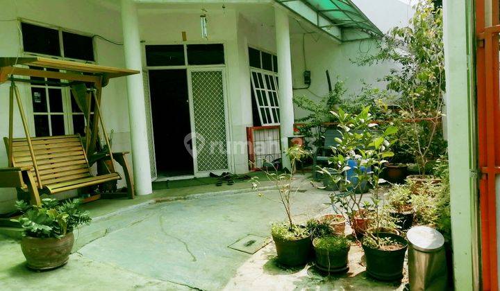 Rumah Lokasi Strategis di Gunung Sahari Utara S5332 1