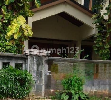 Rumah siap huni,pinggir jalan di Radio Dalam Rumah siap huni,pinggir jalan di Radio Dalam