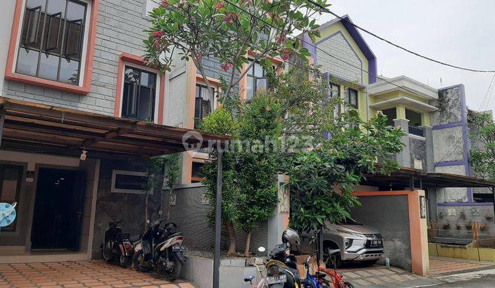 Townhouse Siap Huni Dekat Pasar Minggu Dan TB Simatupang 2