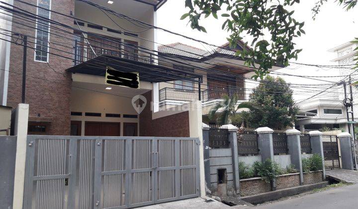 Rumah Pinggir Jalan Dekat Kalibata Dan PGC Bisa Untuk Usaha 2