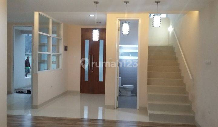 Rumah Dalam Cluster Interior Mewah Dekat Pejaten Timur 2