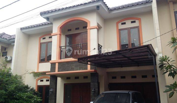 Dekat Kalibata Rumah Dalam Cluster Siap Huni 1