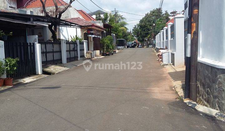 Rumah Dalam Kompleks Depan Taman Di Buncit 2