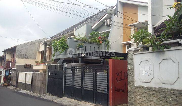 Rumah Dekat Kalibata 100 M2 Akses Strategis 1