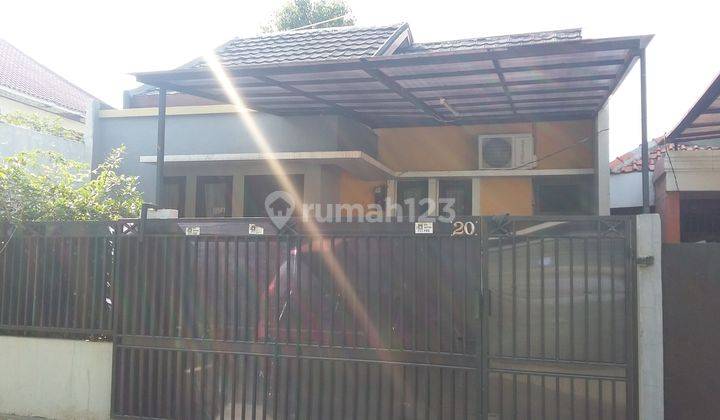 Rumah Siap Huni Daerah Pancoran Dekat Total Buah 1