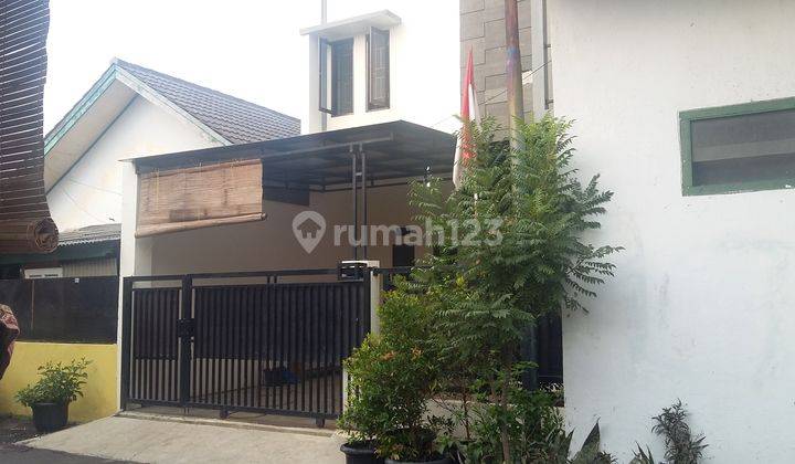 Rumah Dua Lantai Dekat Pgc Bagus Dan Siap Huni 1