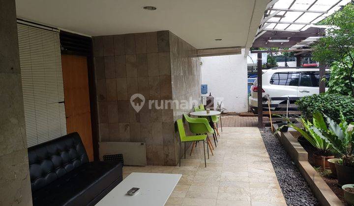 Rumah Hitung Tanah  Lokasi Strategis dan Cocok Untuk Ruang Usaha @Kebayoran Baru 1