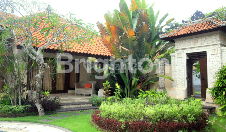 Villa 4 Bedroom Cluster near Plago Hotel Nusa Dua 2