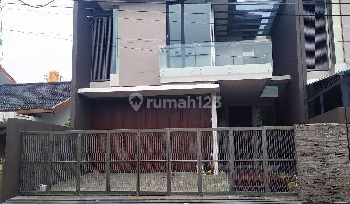 Rumah Baru Minimalis Tropis di Setrasari Kulon 1