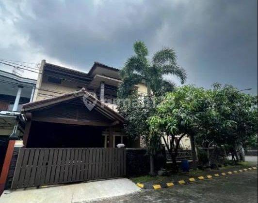 Dijual Rumah Mewah Dan Asri Siap Huni di Batununggal 1