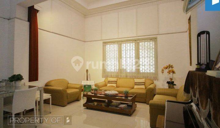 Bangunan Belanda di Sayap Riau Terawat Turun Harga Bisa Untuk Usaha Bangunan Belanda di Sayap Riau Terawat Turun Harga Bisa Untuk Usaha