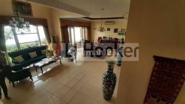 Rumah Bertingkat di Boulevard Raffles Hills Cibubur 2