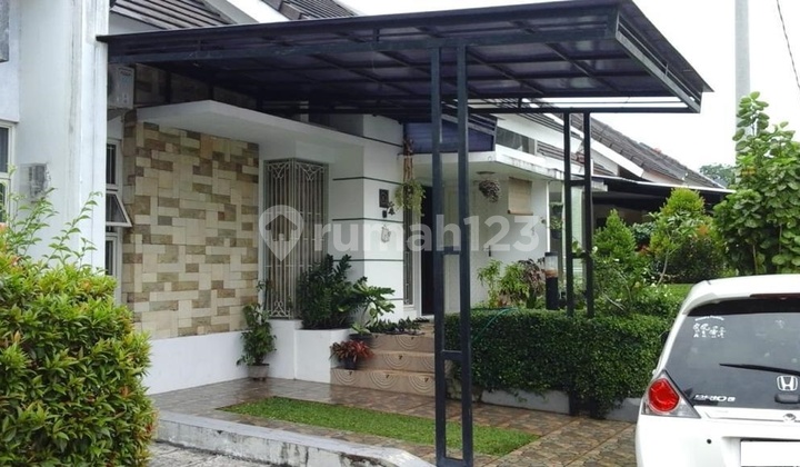 Rumah asri di Rancamaya Golf Estate Bogor dekat jalan Tol
