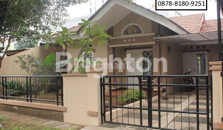 Rumah di Kencana Loka 1