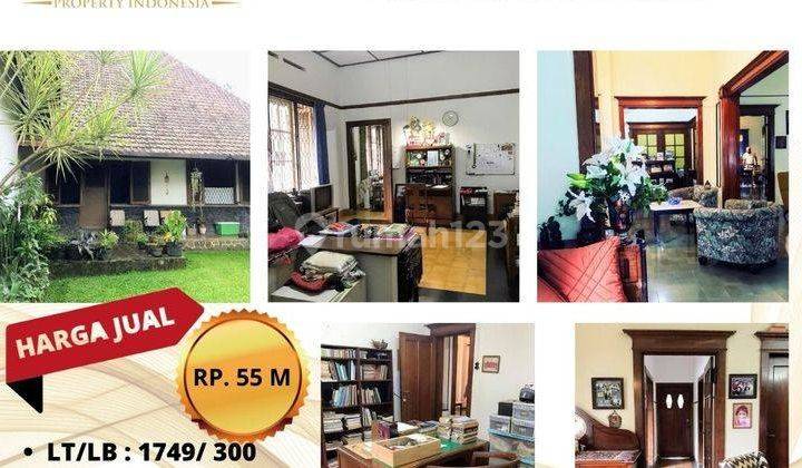 Rumah Bagus Unfurnished SHM di Dago, Bandung 1