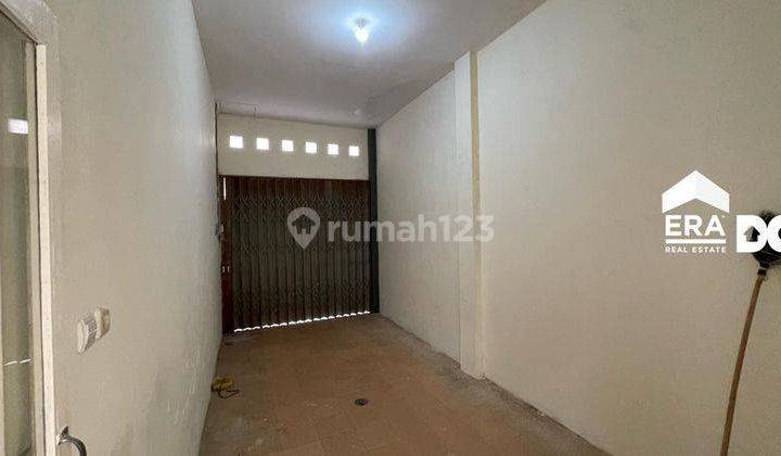 Rumah bagus minimalis tengah kota Semarang siap pakai dekat bandara disewakan di Kuala mas Tanah mas Semarang utara 2