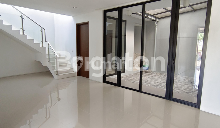Citraland Buona Vista - Rumah Terawat Siap Huni, Surabaya Barat 2