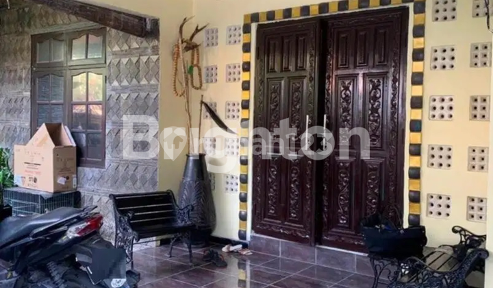 Well-Maintained Second House in Manyar, Strategically Located Near Dharmahusada and Kertajaya Well-Maintained Second House in Manyar, Strategically Located Near Dharmahusada and Kertajaya