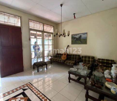 Rumah Mewah 2 Lantai  dalam Lingkungan yg Tenang Lebak Bulus Jakarta Selatan 2