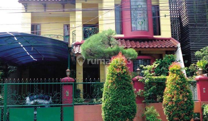 Rumah Bagus di Pondok Indah Jakarta Selatan 1